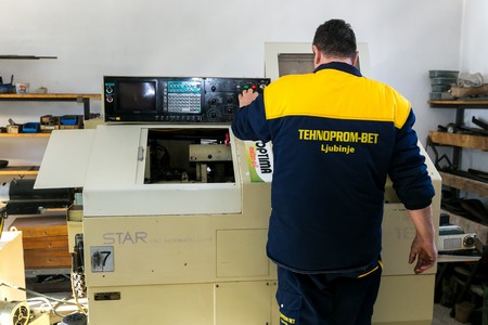 CNC Strug